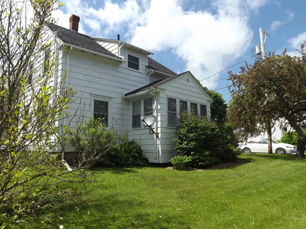 80 Willow Street Rockland ME 04841