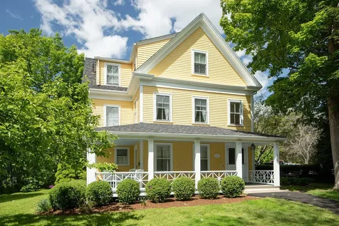 5 Harmon Park York ME 03909