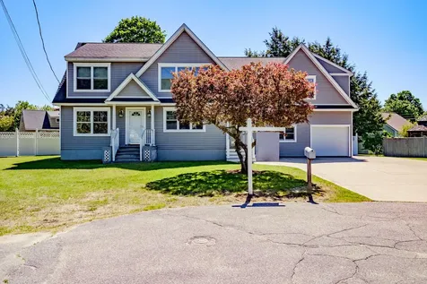 13 Welch Drive Scarborough ME 04074