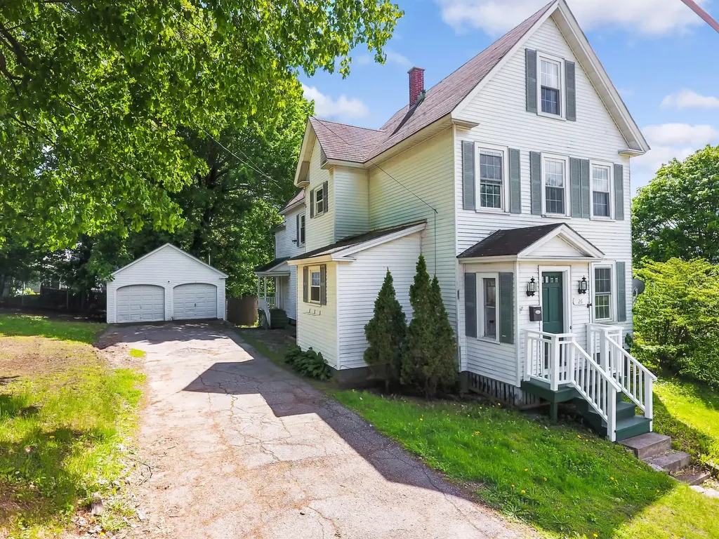 26 Murray Street Augusta ME 04330