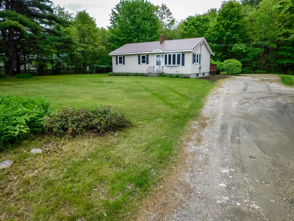 388 Shaker Road Gray ME 04039