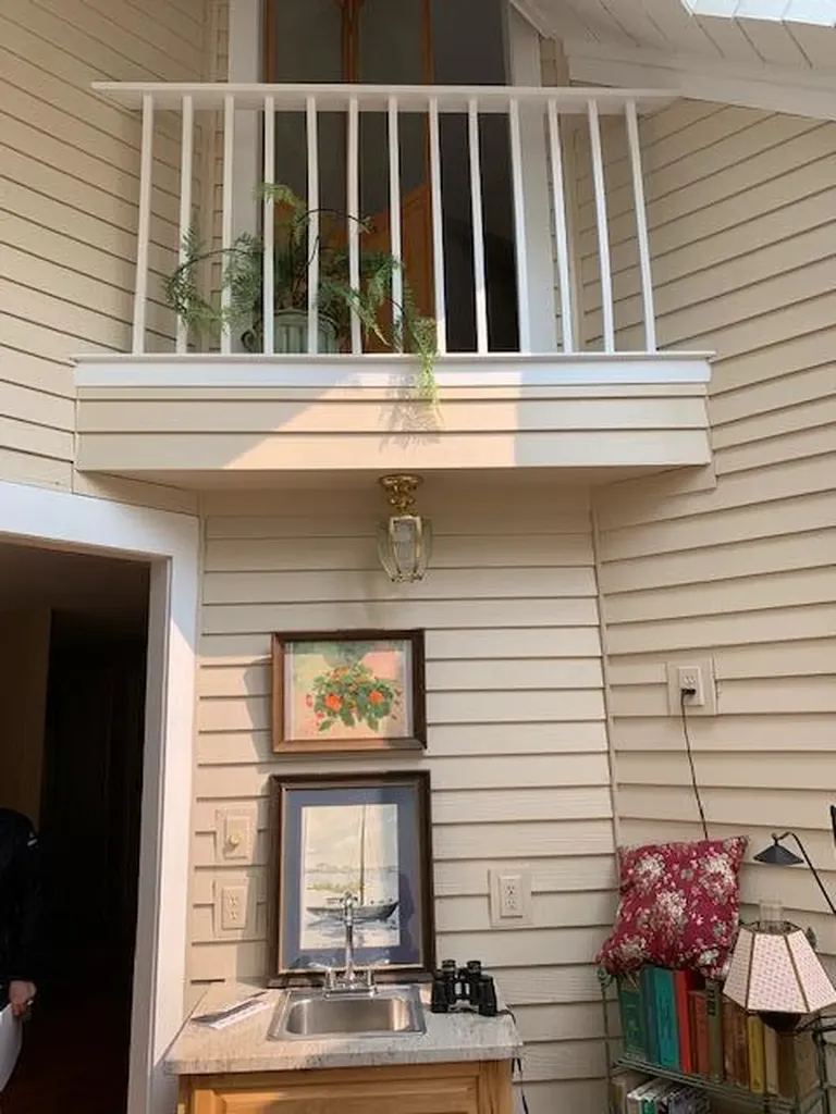 27 Swans Road Raymond ME 04071