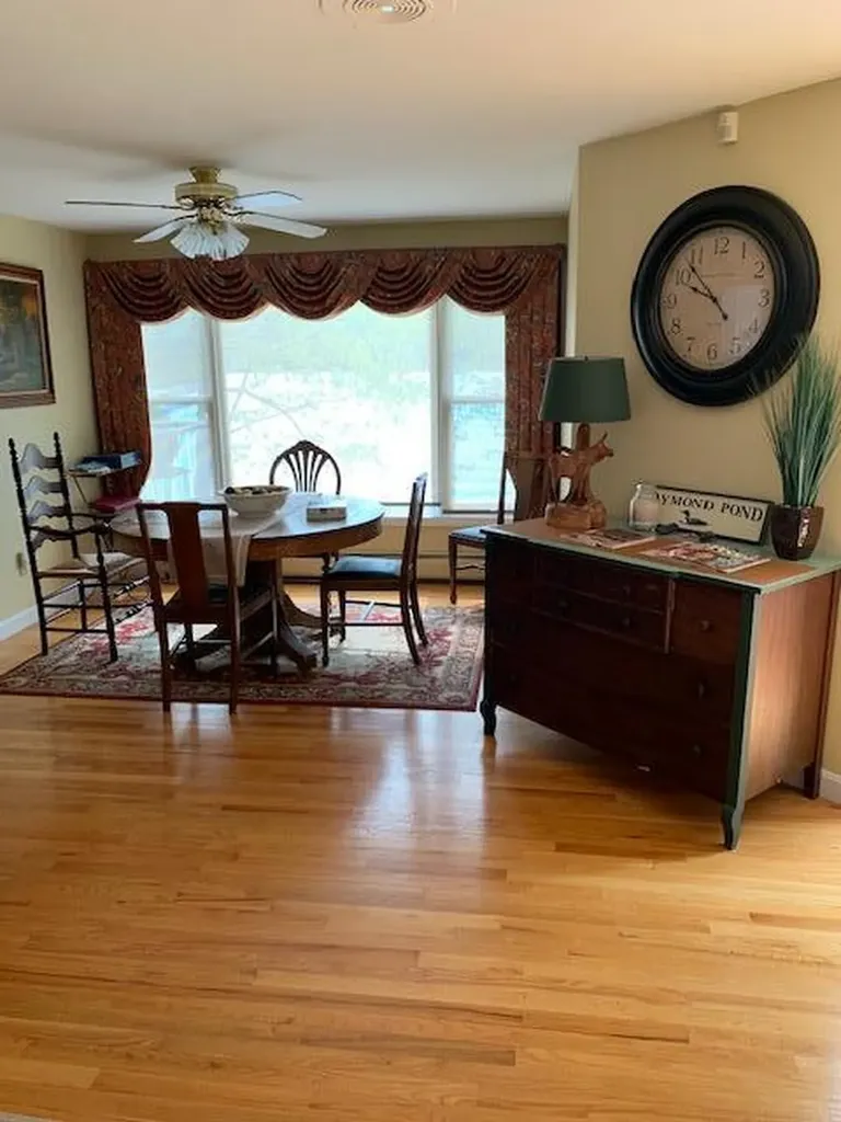 27 Swans Road Raymond ME 04071
