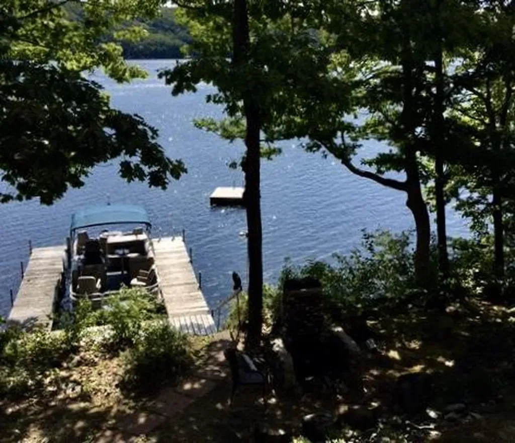 27 Swans Road Raymond ME 04071