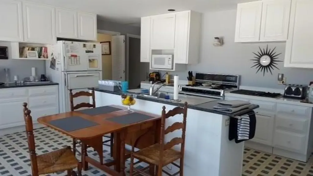 27 Swans Road Raymond ME 04071
