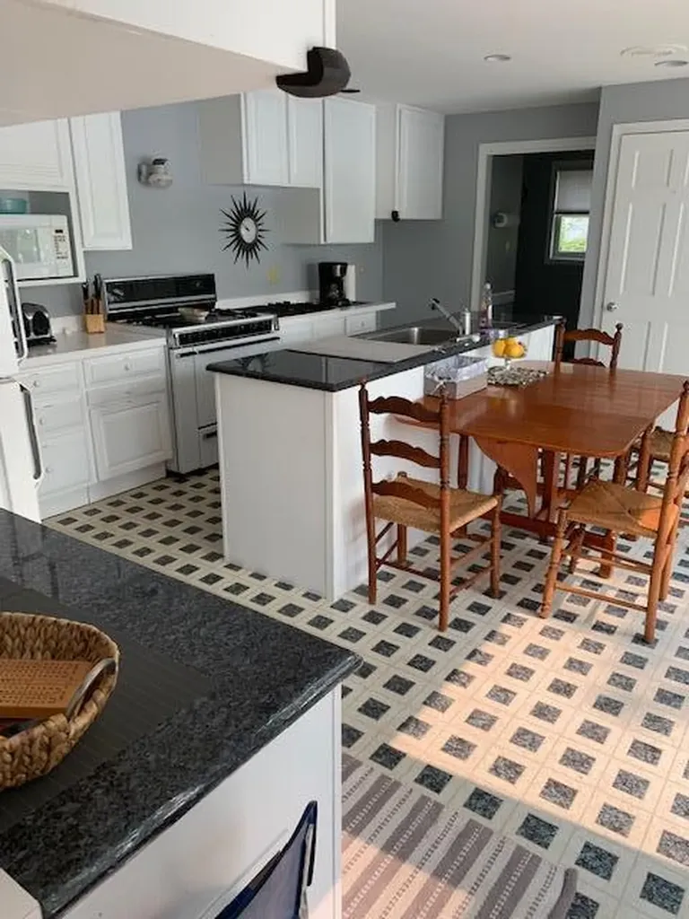 27 Swans Road Raymond ME 04071