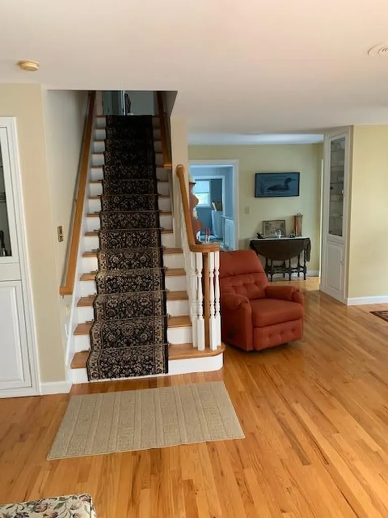 27 Swans Road Raymond ME 04071
