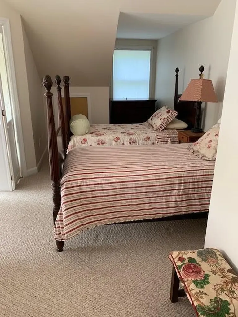 27 Swans Road Raymond ME 04071