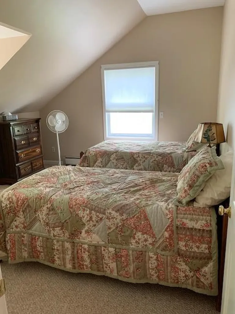 27 Swans Road Raymond ME 04071