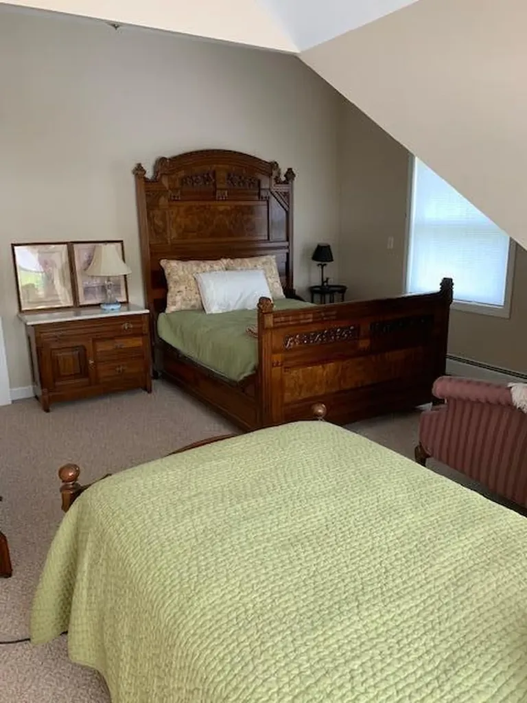27 Swans Road Raymond ME 04071