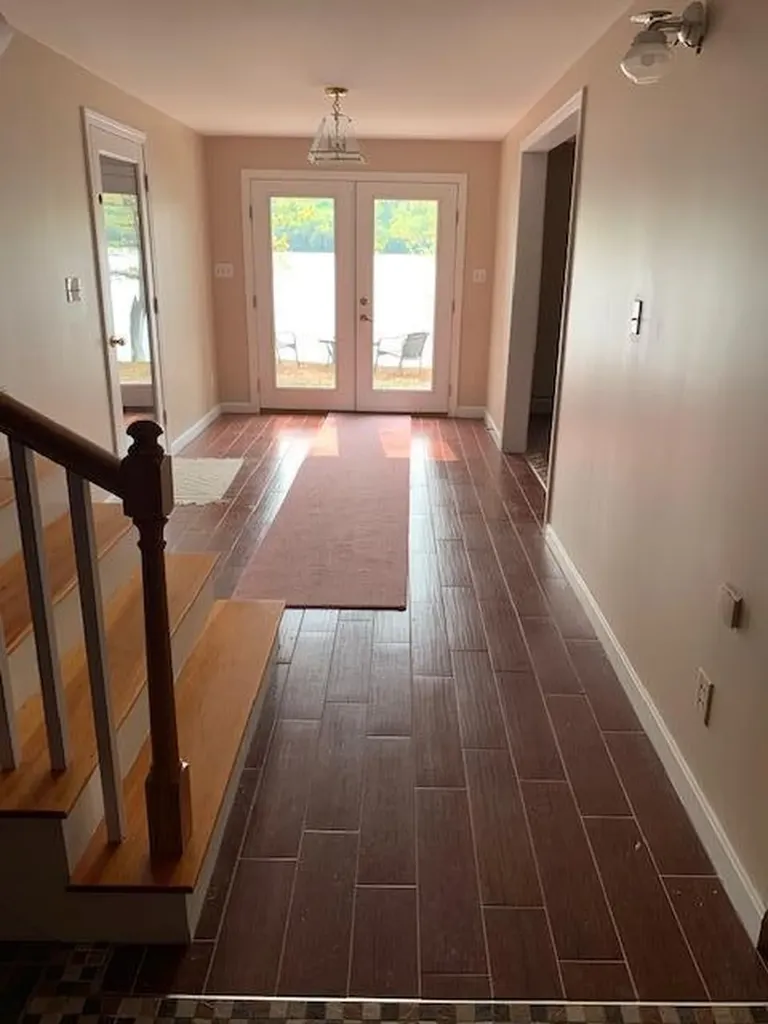 27 Swans Road Raymond ME 04071