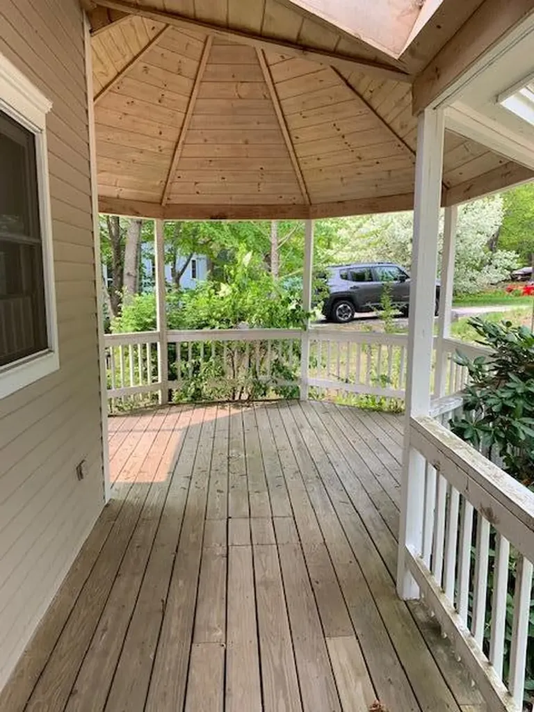 27 Swans Road Raymond ME 04071