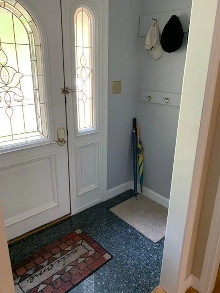 27 Swans Road Raymond ME 04071