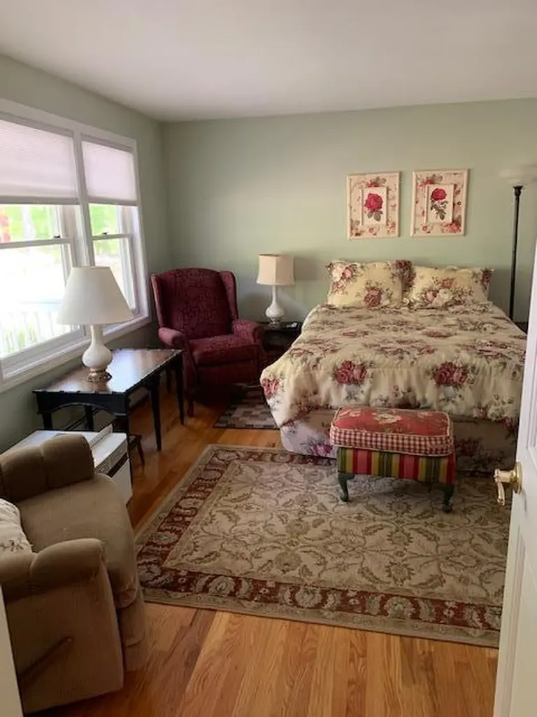 27 Swans Road Raymond ME 04071