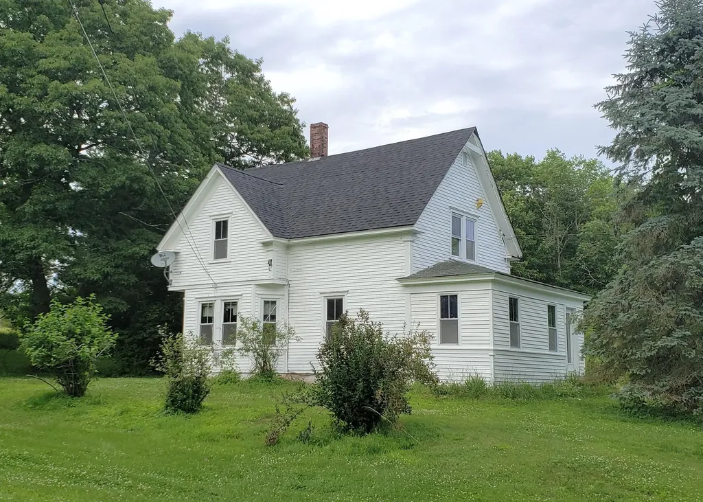 53 Unity Road Thorndike ME 04986