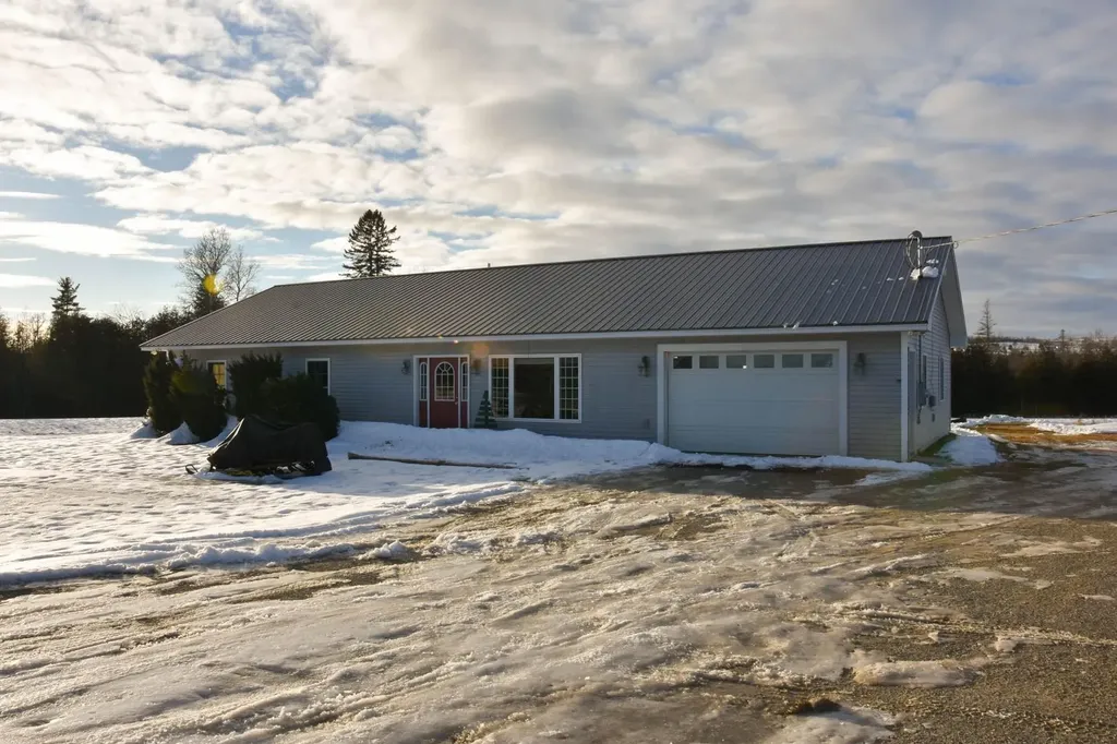 301 Railroad Avenue Dexter ME 04930