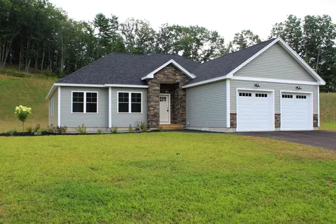 32 Champagne Lane Lisbon ME 04250