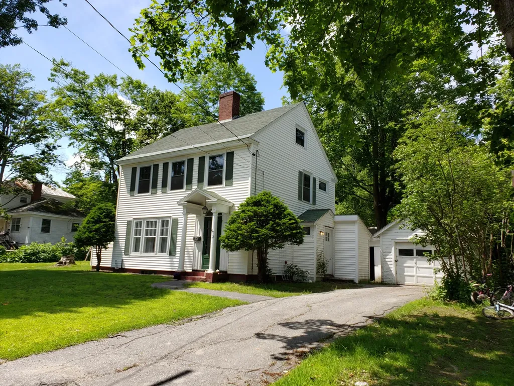 12 Maple Street Skowhegan ME 04976