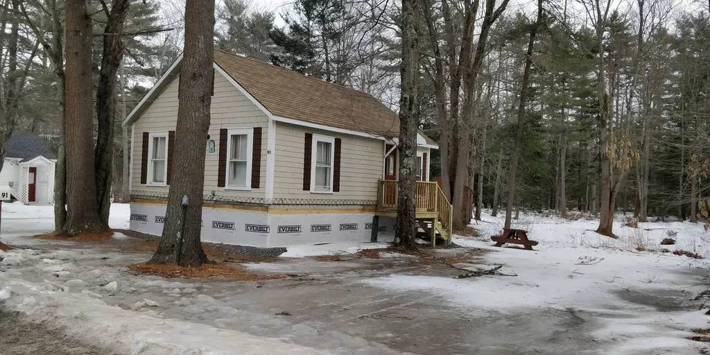 91 Tedford Road Topsham ME 04086