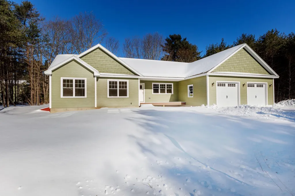 4 Hovey Lane Brunswick ME 04011