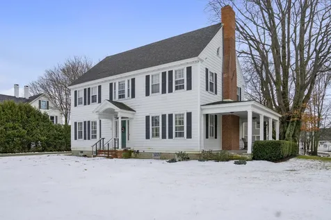 18 Talbot Avenue Rockland ME 04841