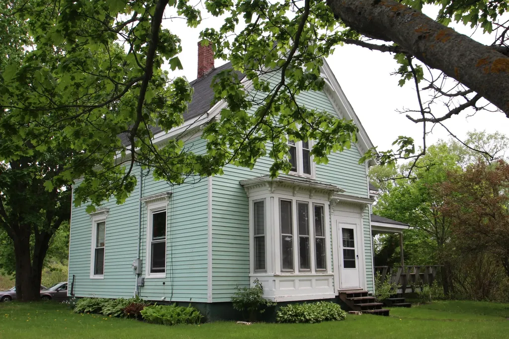 315 Old County Road Rockland ME 04841