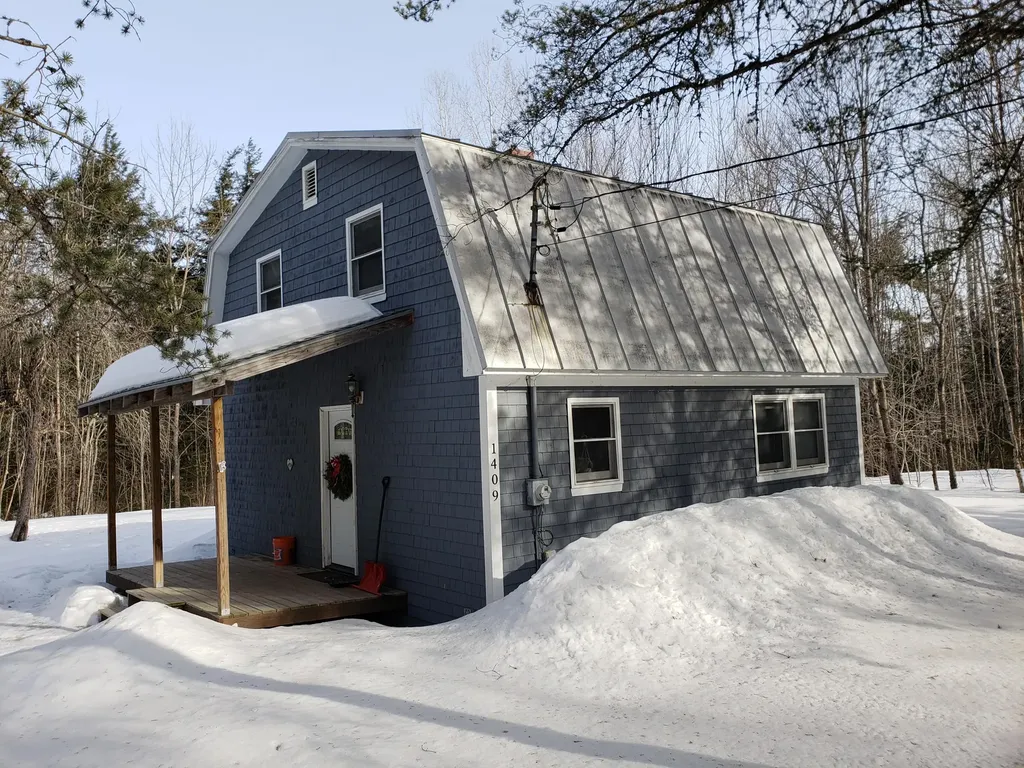 1409 Athens Road Hartland ME 04943