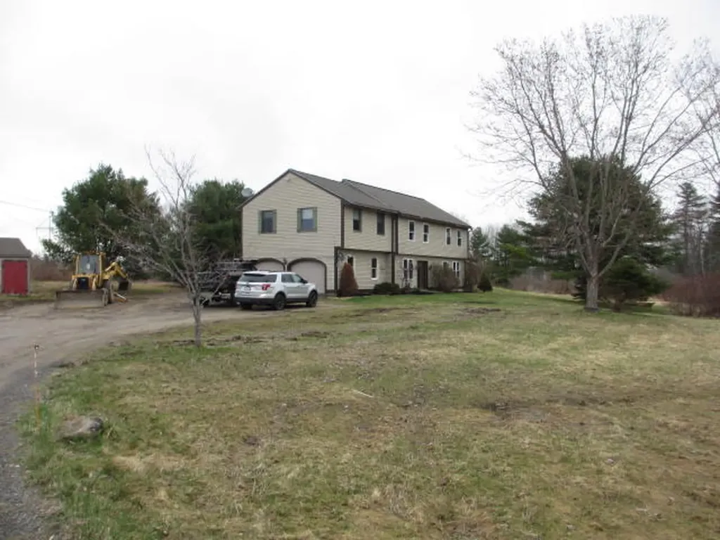 47 Dow Road Gorham ME 04038