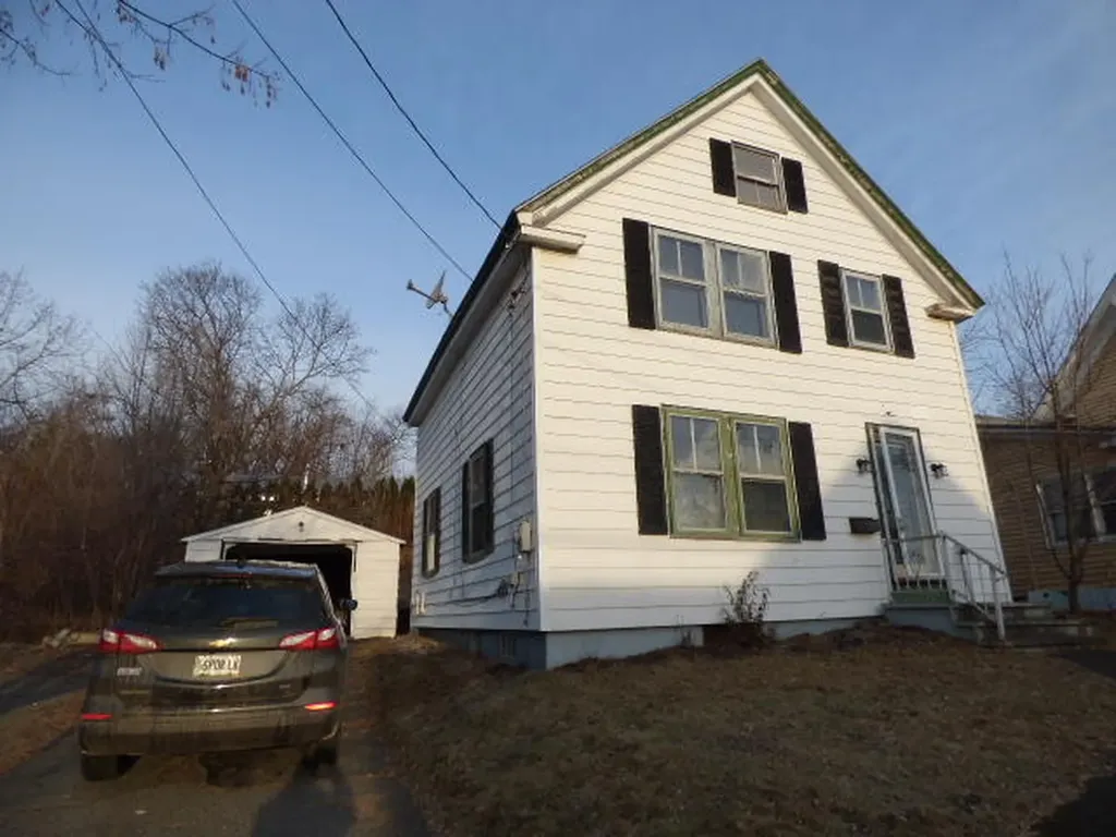 724 Main Road N Hampden ME 04444