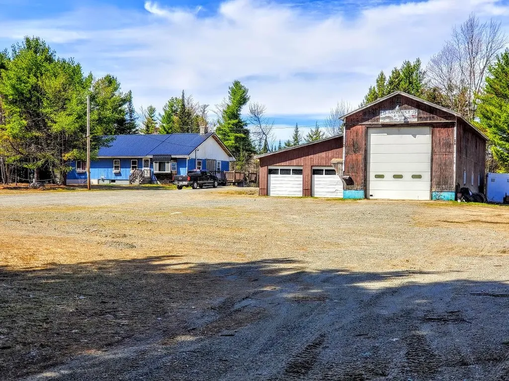 596 East Ridge Road Greenbush ME 04418