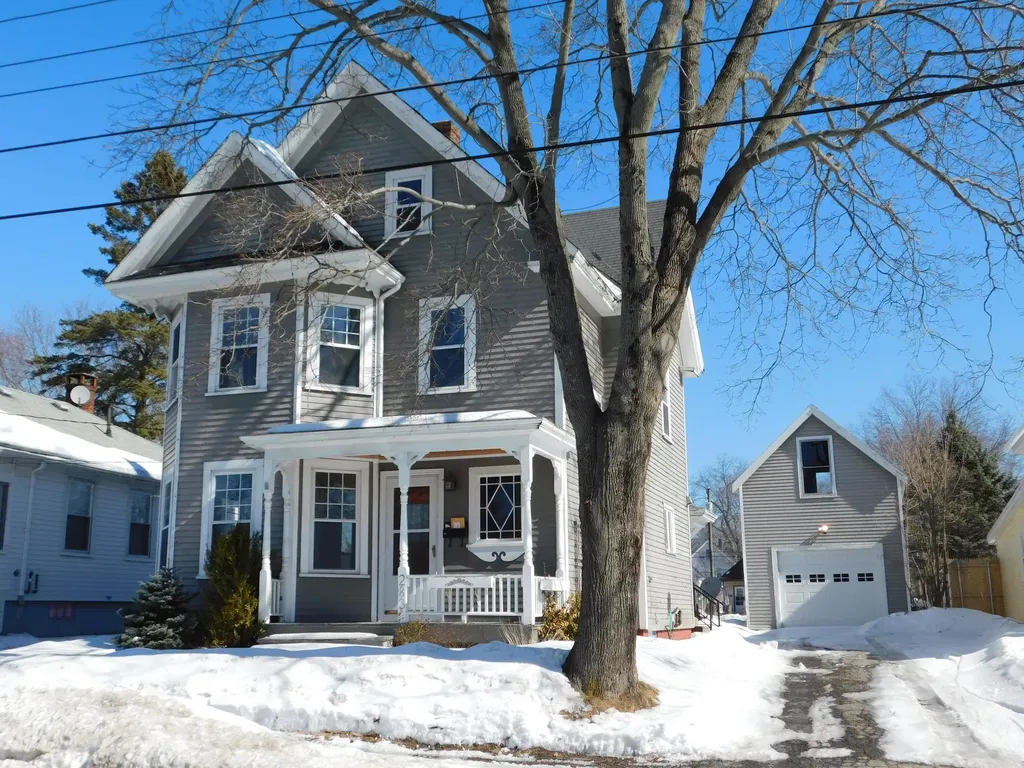 283 Forest Avenue Bangor ME 04401