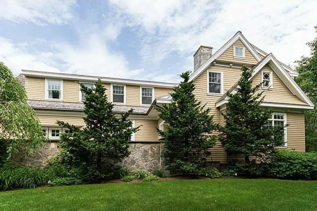 30 Abenaki Way Kennebunkport ME 04046
