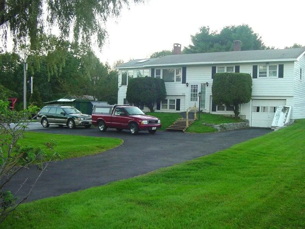 773 Commercial Street Rockport ME 04856
