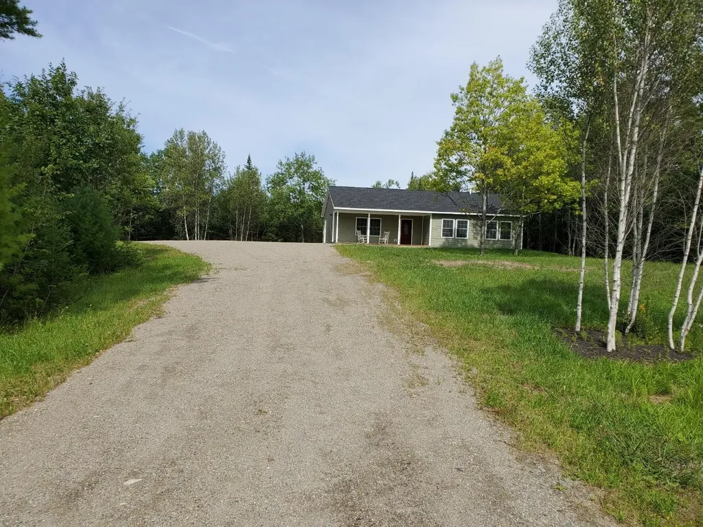 6 Oak Ridge Lane Frankfort ME 04438