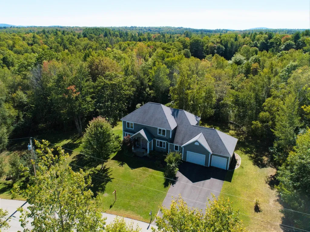 16 Country Meadow Drive Hampden ME 04444