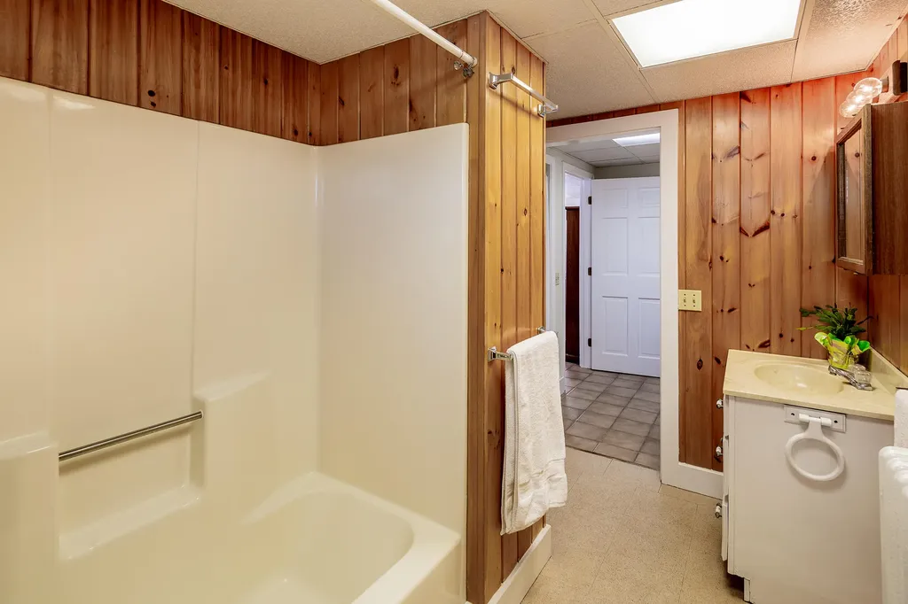 671 Pleasant Point Road Cushing ME 04563