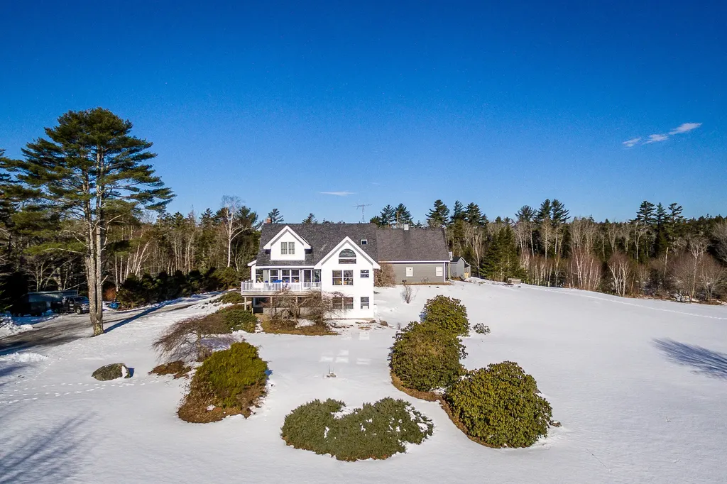671 Pleasant Point Road Cushing ME 04563