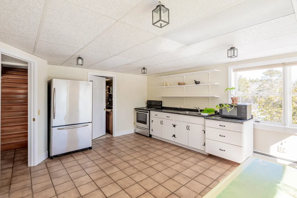 671 Pleasant Point Road Cushing ME 04563