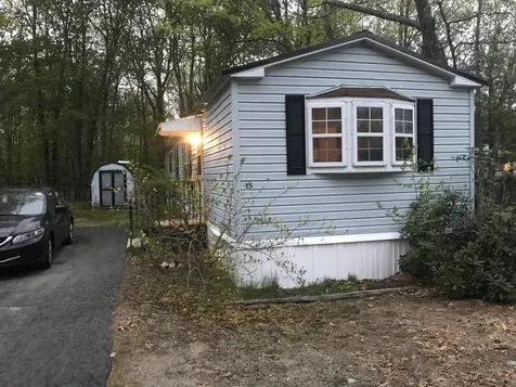 15 Oakwood Street Lyman ME 04002