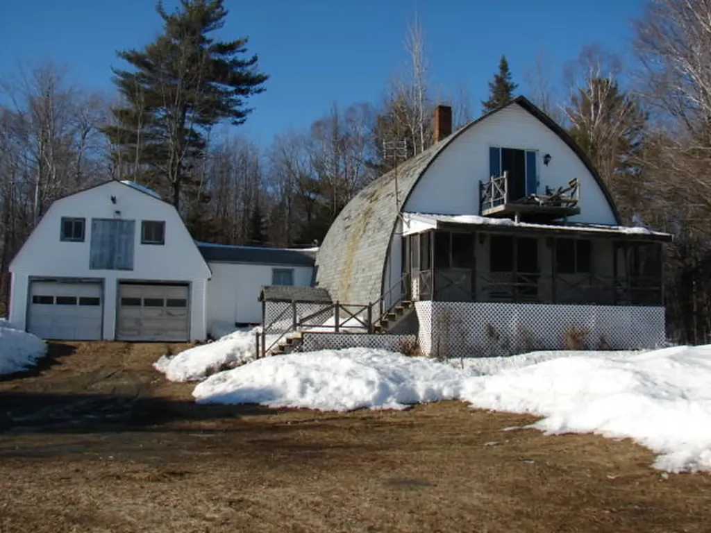 89 Tripp Road Ripley ME 04930