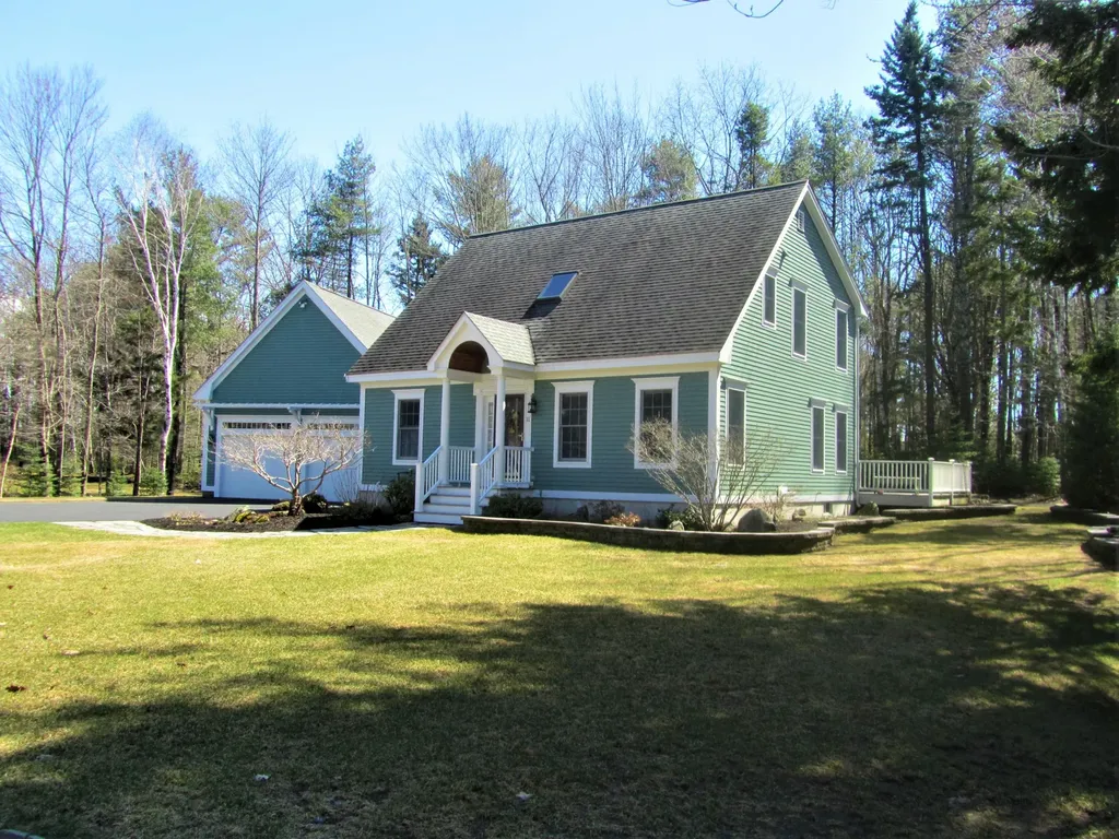 11 Cottagewood Lane Kennebunk ME 04043