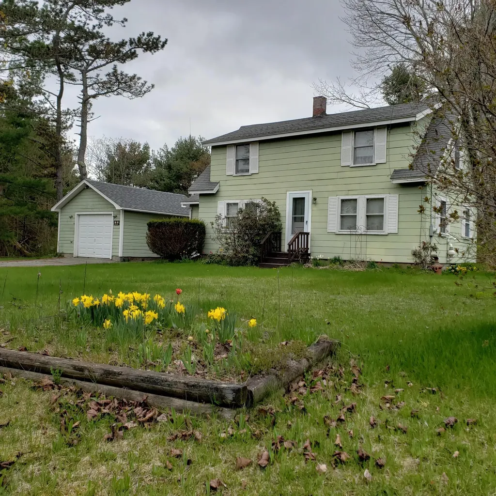 16 Washington Road Jefferson ME 04348