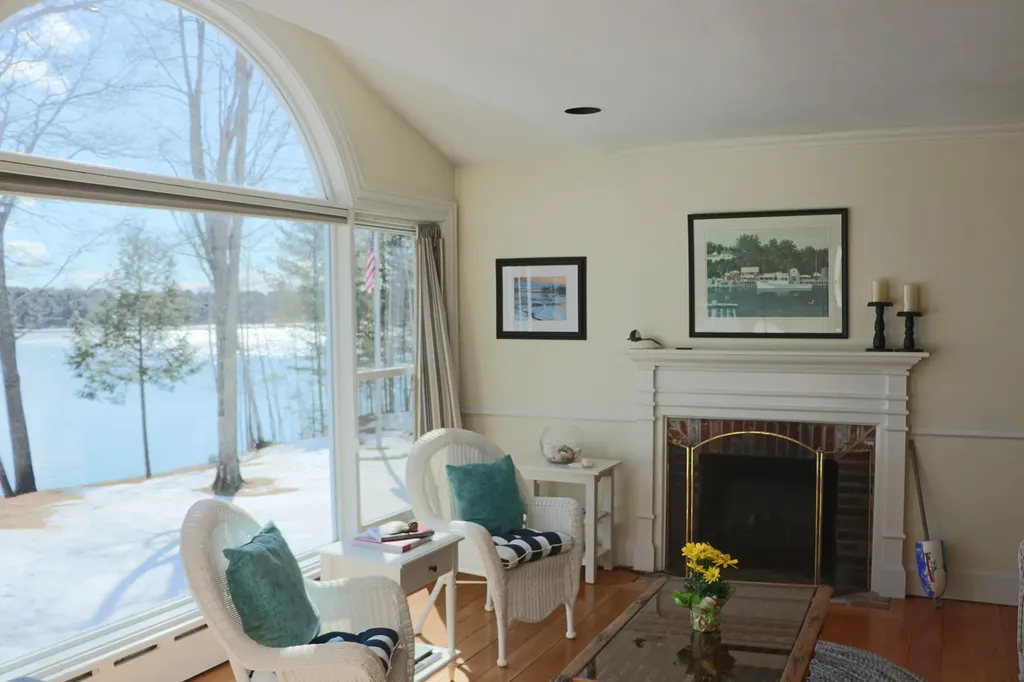 18 Arnold Road Freeport ME 04032