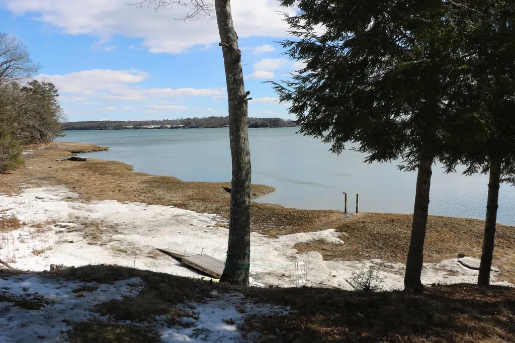 18 Arnold Road Freeport ME 04032