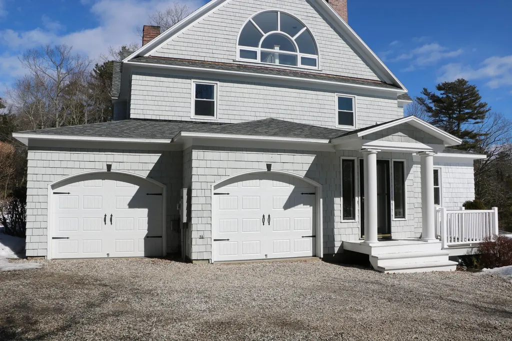18 Arnold Road Freeport ME 04032