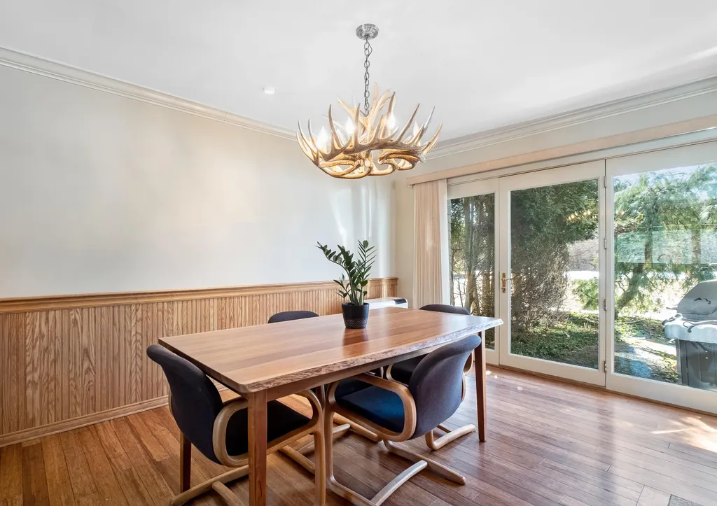 15 Eastward Rockport ME 04856