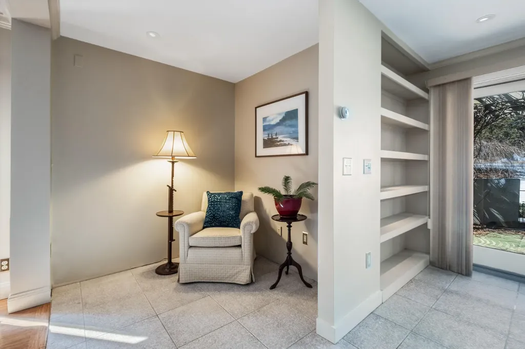15 Eastward Rockport ME 04856