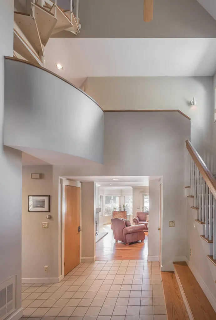 15 Eastward Rockport ME 04856