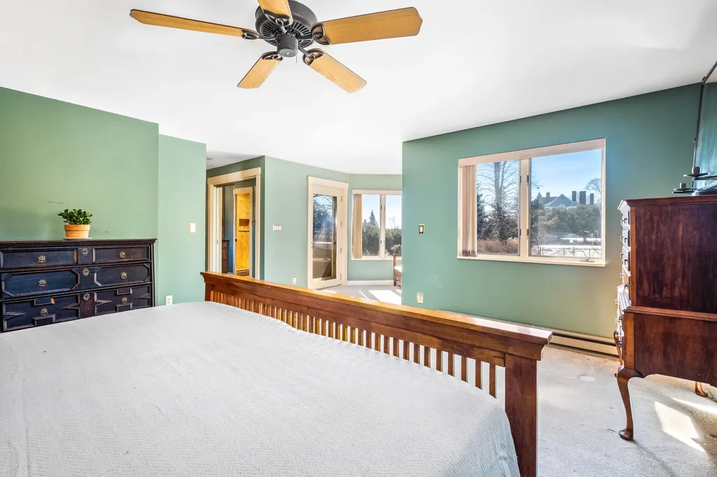 15 Eastward Rockport ME 04856