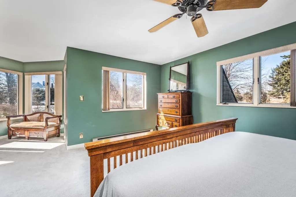 15 Eastward Rockport ME 04856